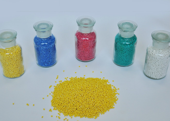 Cable Insulated PVC Compounds Shock Proof 90 Shore , PVC Granules 1.32-1.55g/Cm3
